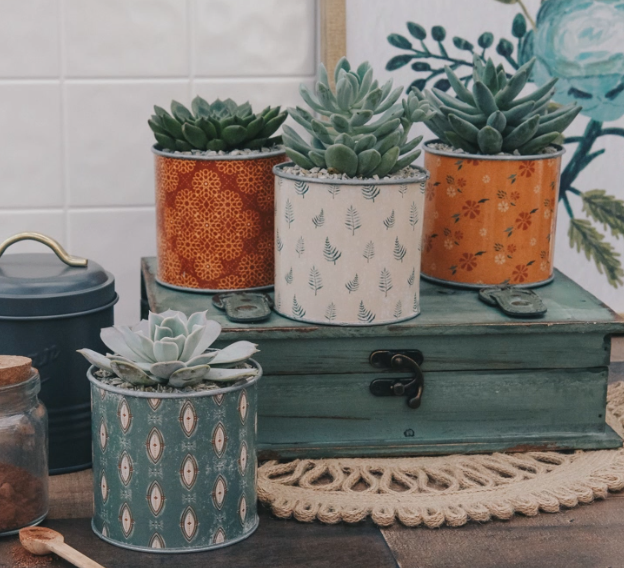 Vintage Spice Tin-image